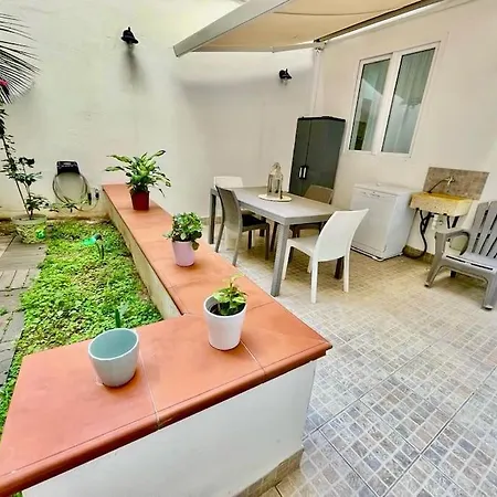 Apartamento Casa Meravigghia Terrazzo ,giardino E Jacuzzi *